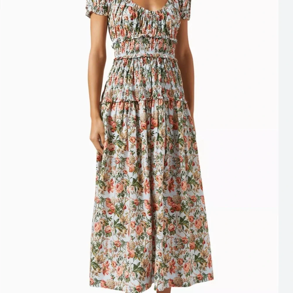 Doen Floral Smocked Midi Dress - Picture 2 of 8